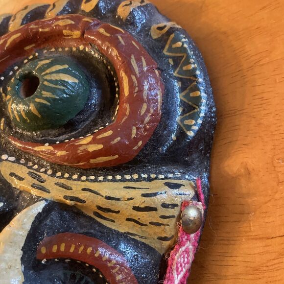 VTG Peruvian Mask Decorative Wall Hanging Mid Century Hand Painted Latin America - Picture 2 of 10